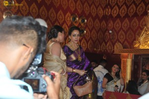 Sarbojanin Durga Puja 2023 attended by Hema Malini, Esha Deol, Kajol Devgan, Rani Mukerji, Kiara Advani, and others