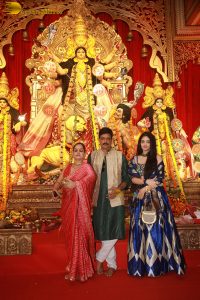 Sarbojanin Durga Puja 2025 attended by Kajol, Ajay Devgn, Tanishaa, Rani Mukerji, Alia Bhatt, and others