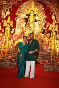 Sarbojanin Durga Puja 2025 attended by Kajol, Ajay Devgn, Tanishaa, Rani Mukerji, Alia Bhatt, and others