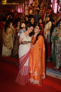 Sarbojanin Durga Puja 2025 attended by Kajol, Ajay Devgn, Tanishaa, Rani Mukerji, Alia Bhatt, and others