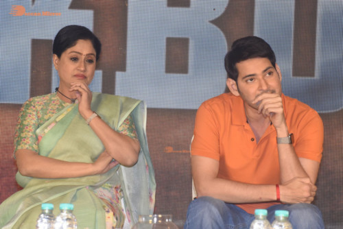 Pictures from all Sarileru Neekevvaru Movie Events attended by Mahesh Babu, Rashmika and Vijayashanti