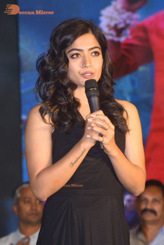 Pictures from all Sarileru Neekevvaru Movie Events attended by Mahesh Babu, Rashmika and Vijayashanti
