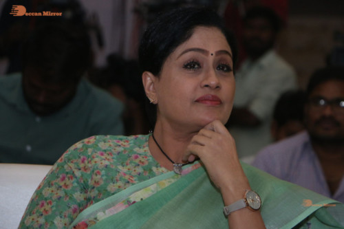 Pictures from all Sarileru Neekevvaru Movie Events attended by Mahesh Babu, Rashmika and Vijayashanti