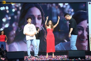 Satyaprem Ki Katha Musical Concert attended by the film’s lead actors Kartik Aaryan and Kiara Advani
