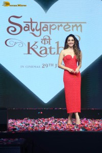 Satyaprem Ki Katha Musical Concert attended by the film’s lead actors Kartik Aaryan and Kiara Advani