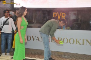 Kartik Aaryan and Kiara Advani promote their film Satyaprem Ki Katha at PVR Citi Mall on June 26, 2023