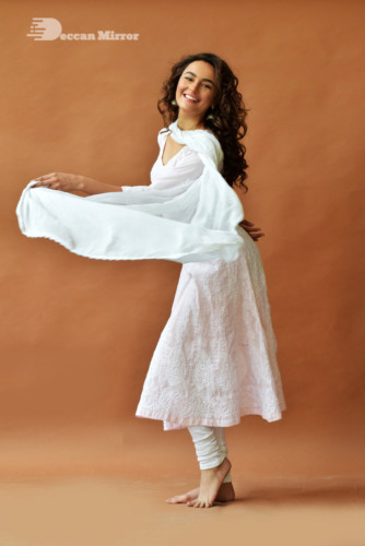 Model and Telugu Actress Seerat Kapoor photoshoot in white salwar dress