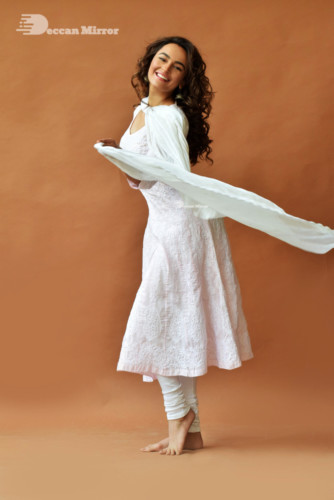 Model and Telugu Actress Seerat Kapoor photoshoot in white salwar dress
