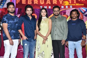 Telugu movie Sehari trailer launch event attended by cast Harsh Kanumilli and Simaran Choudhary