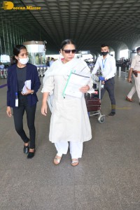 Bollywood Actress Shabana Azmi spotted at Mumbai Airport