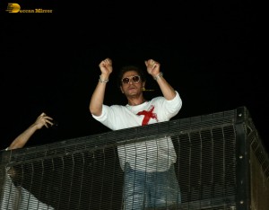 Bollywood Superstar Shah Rukh Khan greets fans on his 58th Birthday