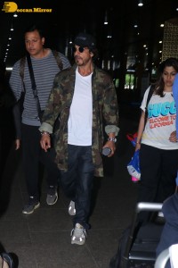 Shah Rukh Khan arrives at Mumbai Airport
