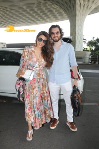 James Milliron and Shama Sikander are spotted at the Mumbai Airport