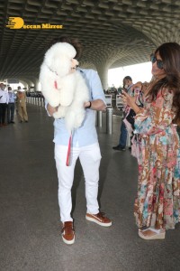 James Milliron and Shama Sikander are spotted at the Mumbai Airport