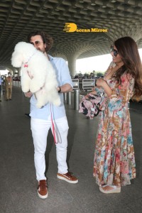 James Milliron and Shama Sikander are spotted at the Mumbai Airport