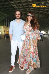 James Milliron and Shama Sikander are spotted at the Mumbai Airport