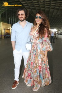 James Milliron and Shama Sikander are spotted at the Mumbai Airport