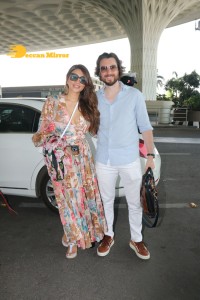 James Milliron and Shama Sikander are spotted at the Mumbai Airport