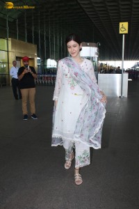 actress Shanaya Kapoor beautiful in a white salwar dress at mumbai airport