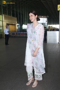 actress Shanaya Kapoor beautiful in a white salwar dress at mumbai airport