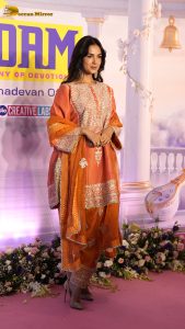 Shankar Mahadevan's Anandam Concert attended by Anil Kapoor, Hansika Motwani, Urmila Matondkar, Sonal Chauhan, and others