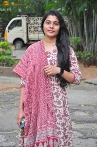 actress Sharanya Pradeep sweet and simple looks in a salwar