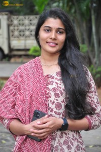 actress Sharanya Pradeep sweet and simple looks in a salwar