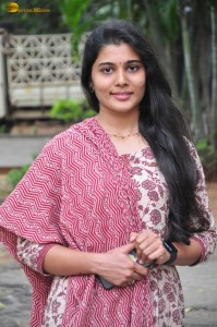 actress Sharanya Pradeep sweet and simple looks in a salwar