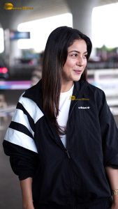 actress shehnaaz gill cute at mumbai airport