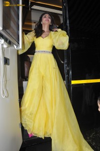 actress shilpa shetty spotted in a yellow dress in her caravan