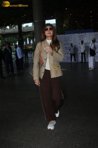 bollywood actress shilpa shetty cute in sunglasses