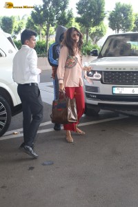 actress Shilpa Shetty spotted at mumbai airport