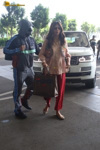 actress Shilpa Shetty spotted at mumbai airport