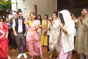 Shilpa Shetty dances her heart out at Ganpati Visarjan on Sep 20, 2023