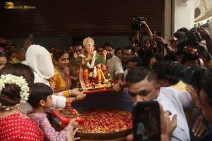 Shilpa Shetty dances her heart out at Ganpati Visarjan on Sep 20, 2023