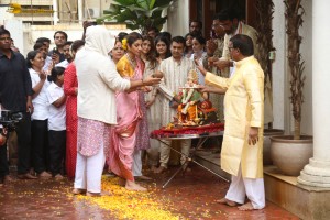 Shilpa Shetty dances her heart out at Ganpati Visarjan on Sep 20, 2023