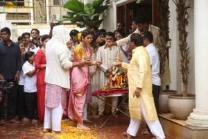 Shilpa Shetty dances her heart out at Ganpati Visarjan on Sep 20, 2023