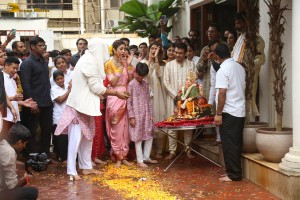 Shilpa Shetty dances her heart out at Ganpati Visarjan on Sep 20, 2023