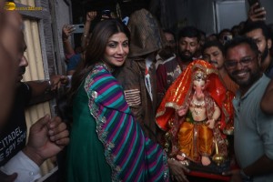 Bollywood Actress Shilpa Shetty welcomes Lord Ganesha to her house on Sep 17, 2023