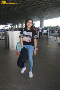 Actress Shirley Setia spotted at Mumbai Airport