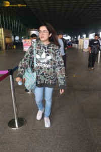 Indian actress and singer shirley setia seen at mumbai airport on jan 8, 2023