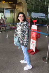 Indian actress and singer shirley setia seen at mumbai airport on jan 8, 2023