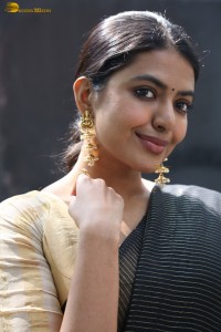 actress Shivani Rajashekar turns heads in a black saree