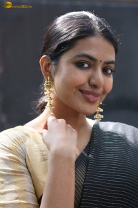 actress Shivani Rajashekar turns heads in a black saree