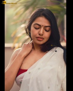 Shivani Rajashekar Picture Gallery 11