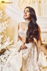 actress Shivani Rajashekar sensual photoshoot