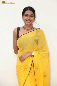 actress shivani rajashekar beautiful looks in a yellow saree