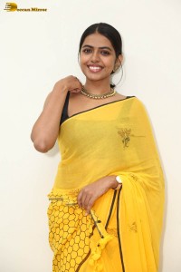 actress shivani rajashekar beautiful looks in a yellow saree