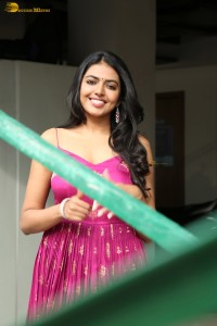 Shivani Rajashekar Picture Gallery 9