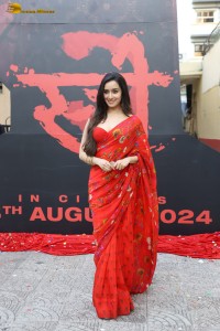 actress Shraddha Kapoor ravishing in a red saree